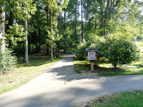 Glenlake Park & Pool